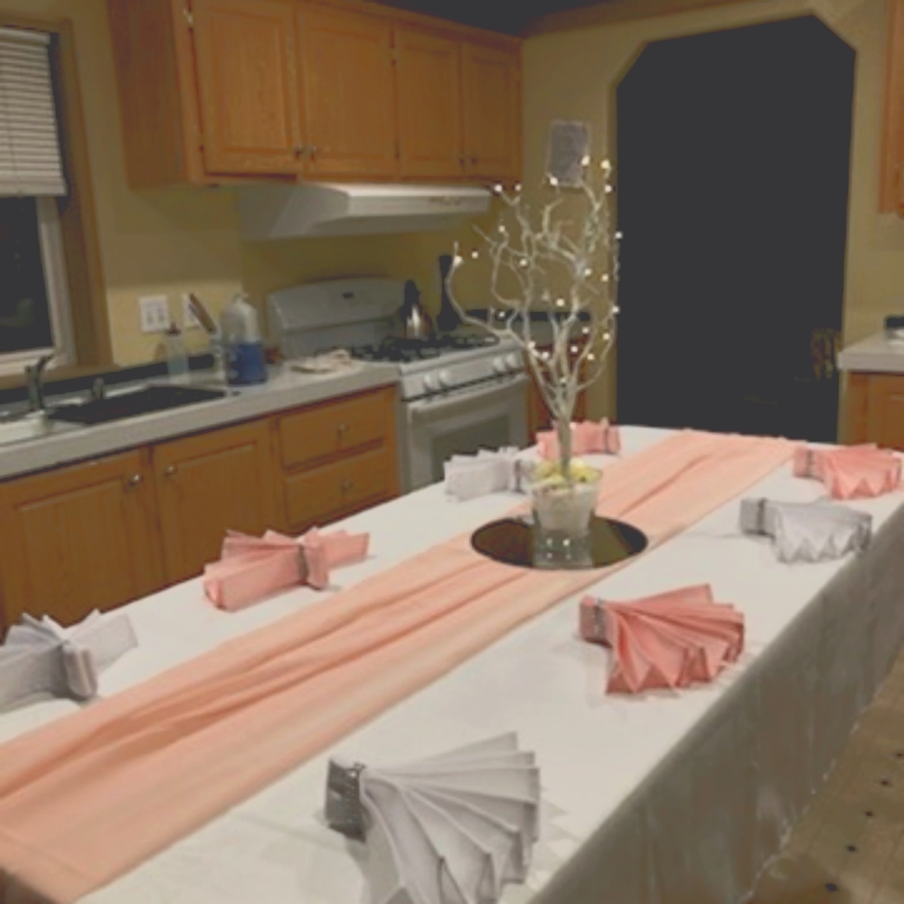 Pink table runners